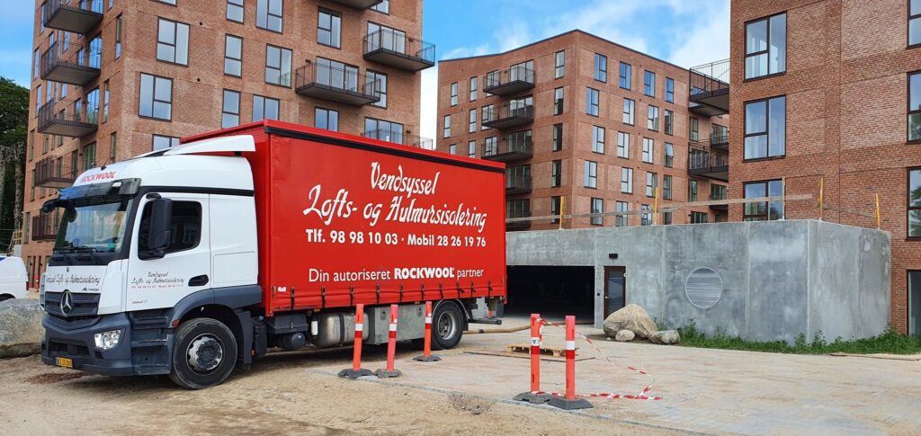 efterisolering - Vendsyssel Isolering - 283428628 5421449284532596 1844617021213417102 n - Få tilskud til efterisolering fra energirenoveringspuljen i 2025 efterisolering - Vendsyssel Isolering - 283428628 5421449284532596 1844617021213417102 n - Få tilskud til efterisolering fra energirenoveringspuljen i 2025